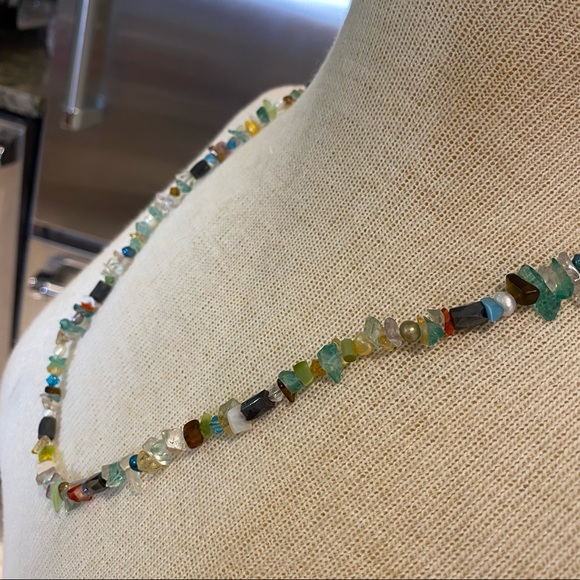 Multicolor Stone Magnetic Necklace - Picture 12 of 12